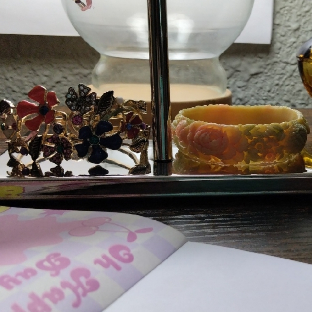 Floral Embellished Gold Bracelet